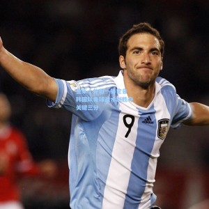 爱游戏app下载|金朱昇补射一锤定音 韩国队角球战术制胜夺关键三分